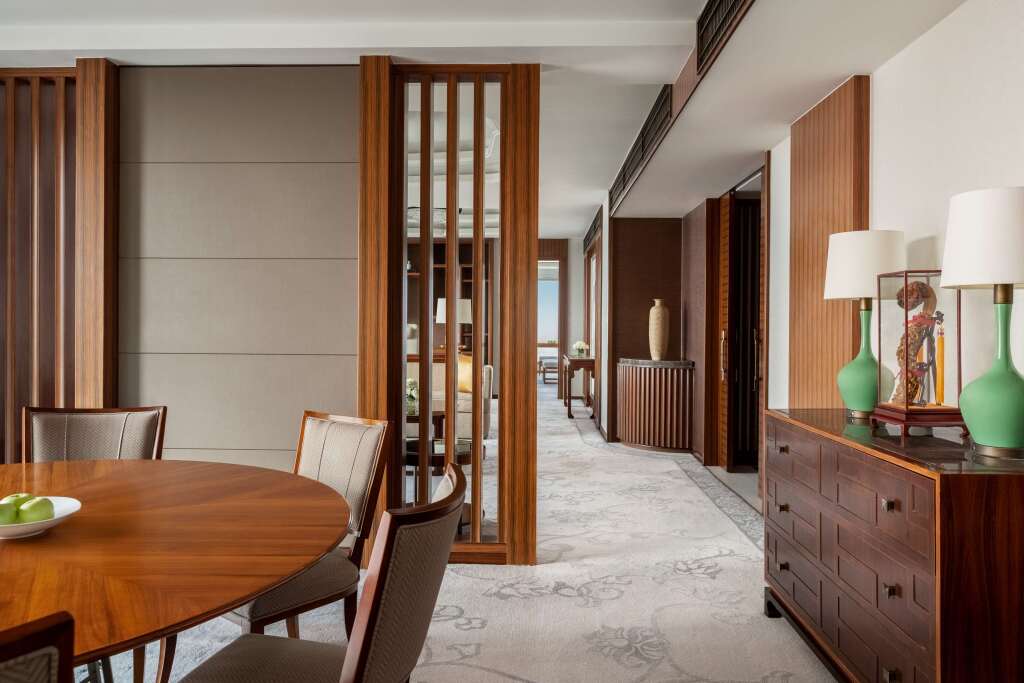 Цзинин: Shangri-La Qufu