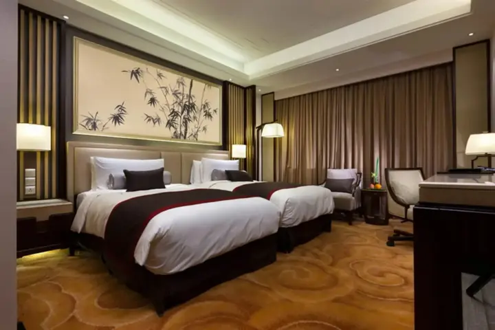 Цзинин: Shangri-La Qufu