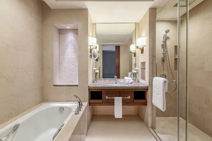 Цзинин: Shangri-La Qufu