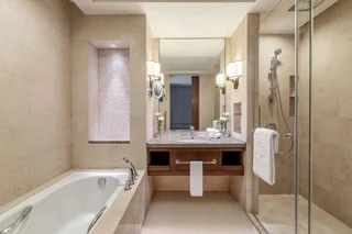 Цзинин: Shangri-La Qufu