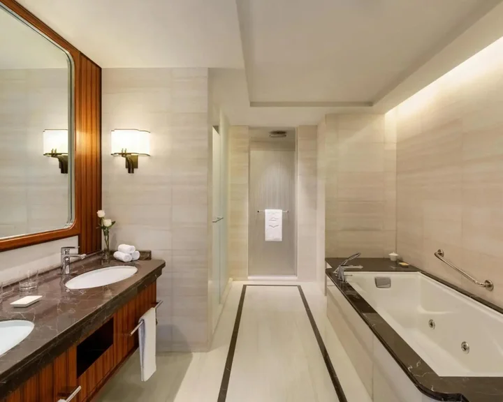 Цзинин: Shangri-La Qufu