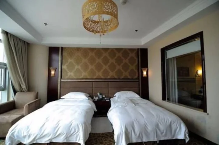 Яньтай: Vienna International Hotel Shandong Yantai FTA Jinshatan Xingyi Square