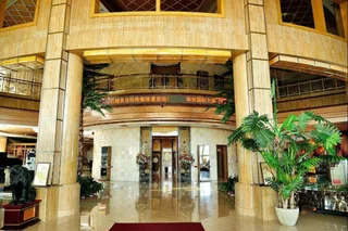 Яньтай: Vienna International Hotel Shandong Yantai FTA Jinshatan Xingyi Square