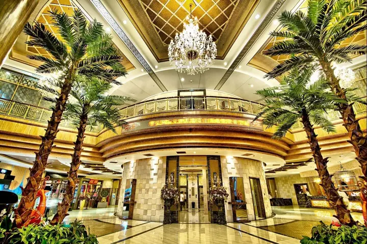 Яньтай: Vienna International Hotel Shandong Yantai FTA Jinshatan Xingyi Square