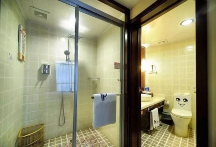 Яньтай: Vienna International Hotel Shandong Yantai FTA Jinshatan Xingyi Square
