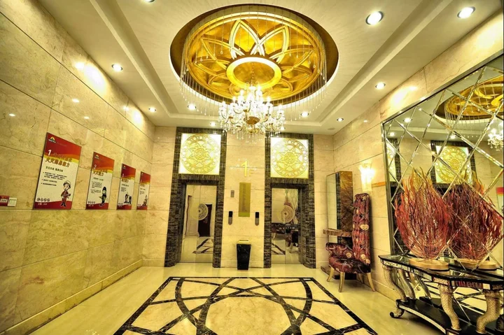 Яньтай: Vienna International Hotel Shandong Yantai FTA Jinshatan Xingyi Square
