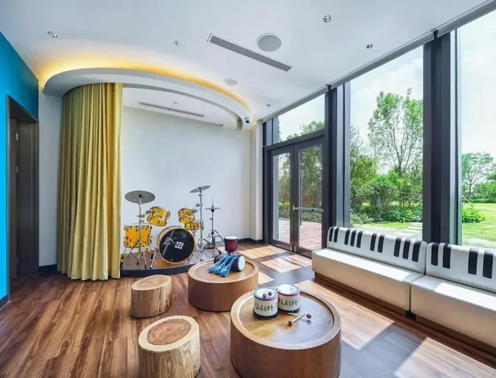 Далянь: Hard Rock Hotel Dalian