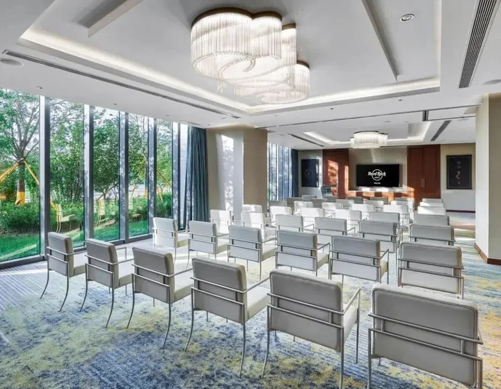 Далянь: Hard Rock Hotel Dalian
