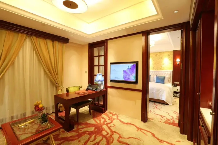 Тайчжоу: S & N International Hotel Linhai