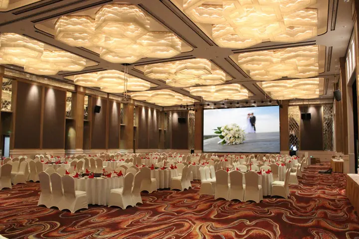 Тайчжоу: S & N International Hotel Linhai