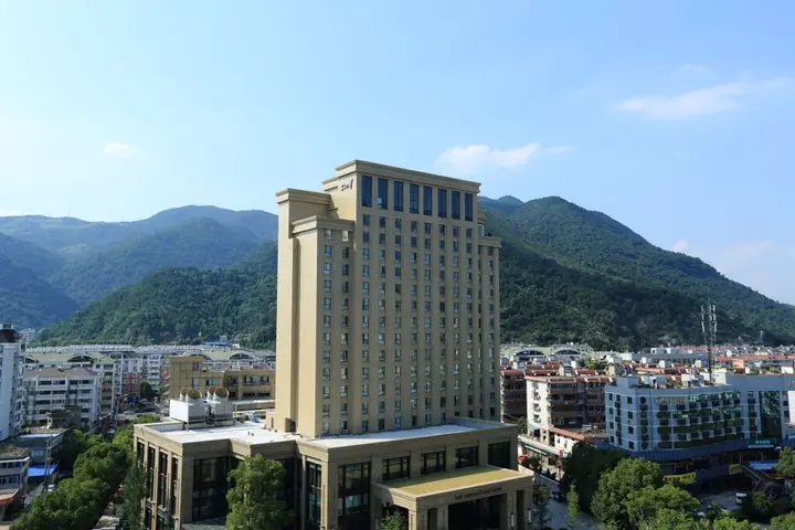 Тайчжоу: S & N International Hotel Linhai