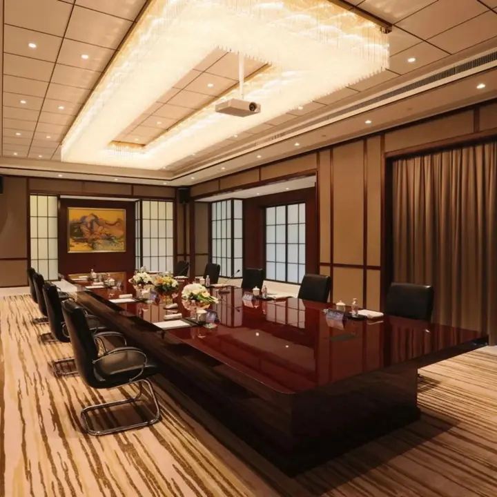 Тайчжоу: S & N International Hotel Linhai