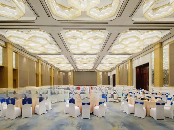 Тайчжоу: S & N International Hotel Linhai