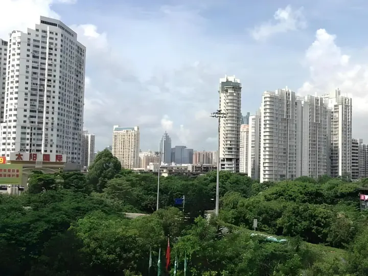 Шэньчжэнь: Shenzhen Yijia International Hotel