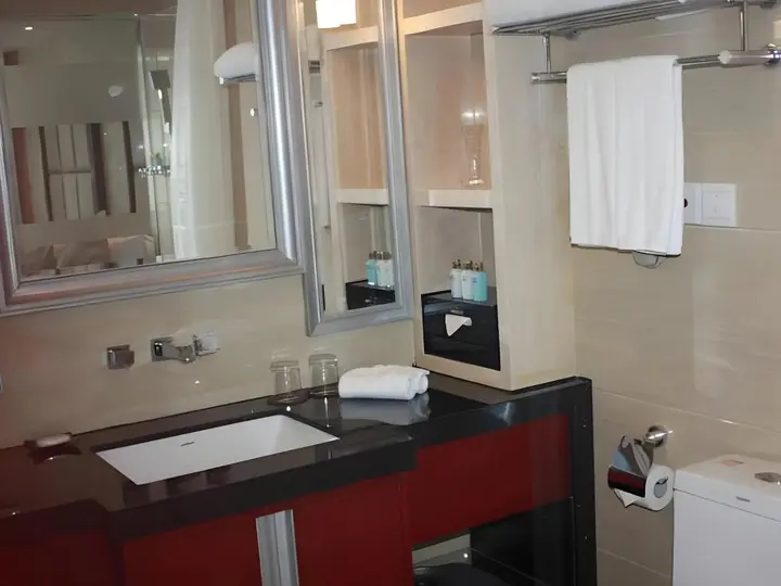 Шэньчжэнь: Shenzhen Yijia International Hotel