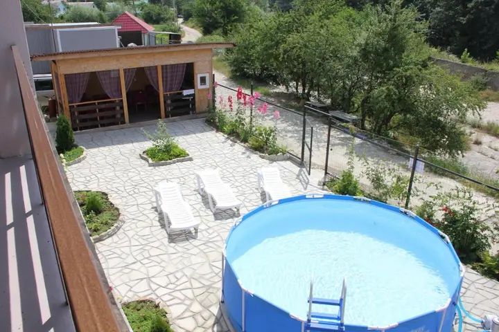 Архипо-Осиповка: Guest house Pchelka