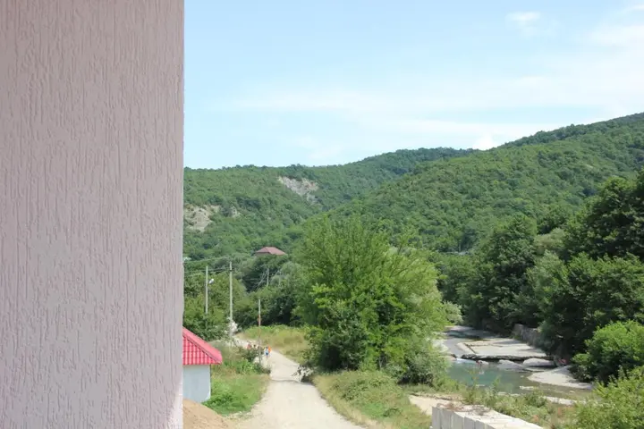 Архипо-Осиповка: Guest house Pchelka