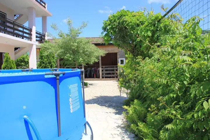 Архипо-Осиповка: Guest house Pchelka
