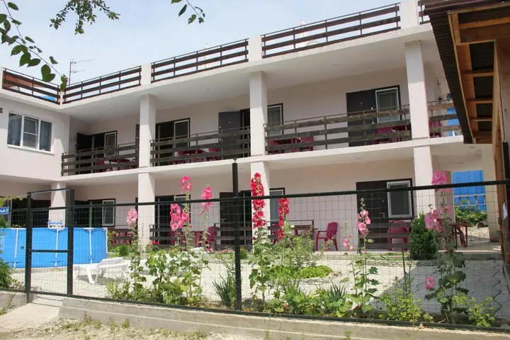 Архипо-Осиповка: Guest house Pchelka