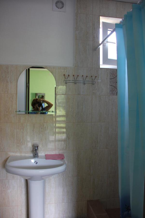 Архипо-Осиповка: Guest house Pchelka