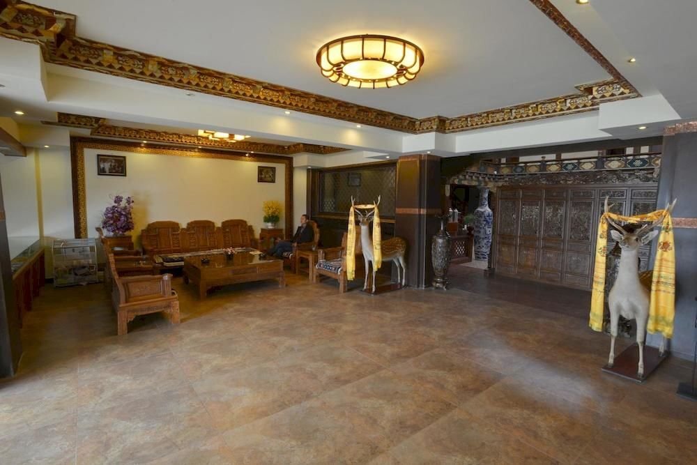 Шангри-Ла: Lanting Yipin Hotel