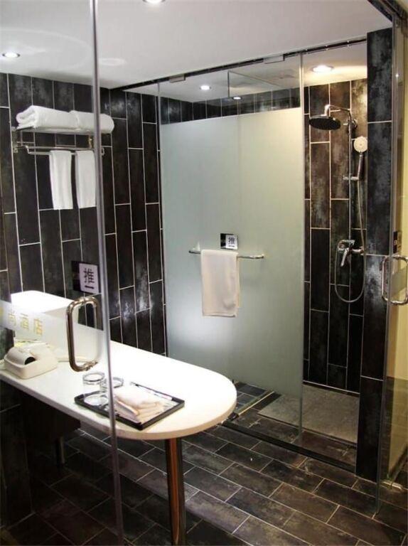 Чунцин: Fu Yi Fashion Hotel