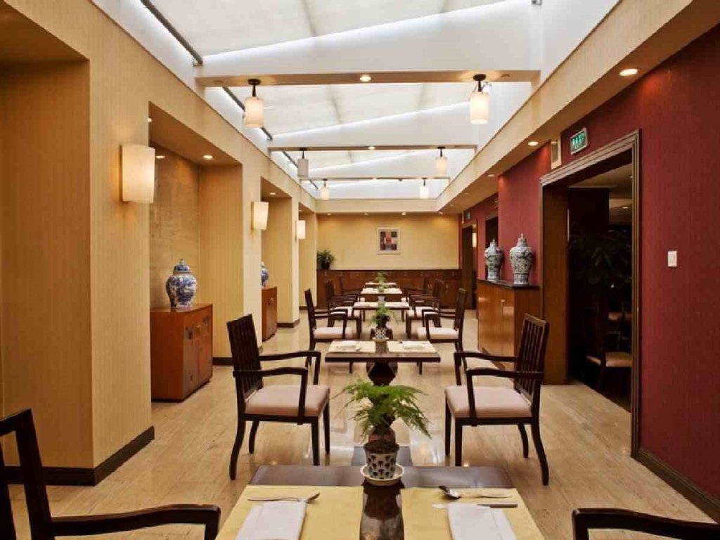 Шицзячжуан: Yun-Zen Jinling World Trade Plaza Hotel