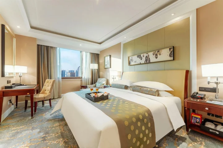 Шицзячжуан: Yun-Zen Jinling World Trade Plaza Hotel