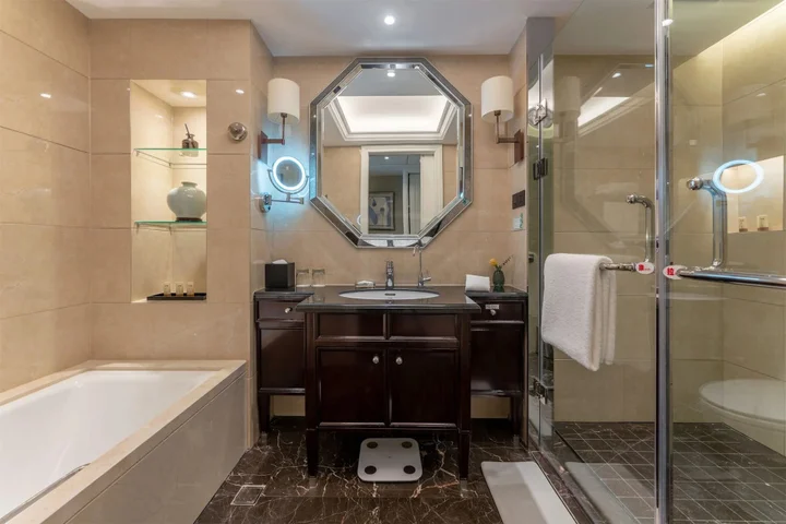 Шицзячжуан: Yun-Zen Jinling World Trade Plaza Hotel