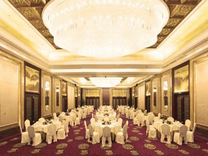 Шицзячжуан: Yun-Zen Jinling World Trade Plaza Hotel