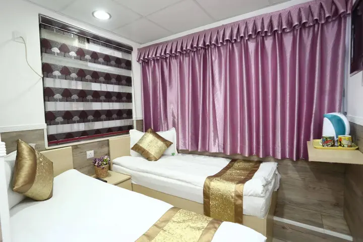 Гонконг: Super Inn