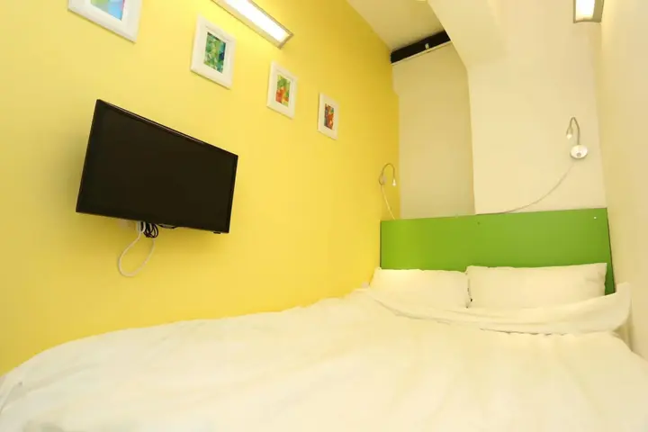 Гонконг: Super Inn