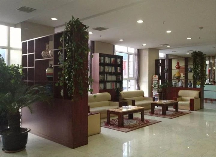 Далянь: Intercity Hotel
