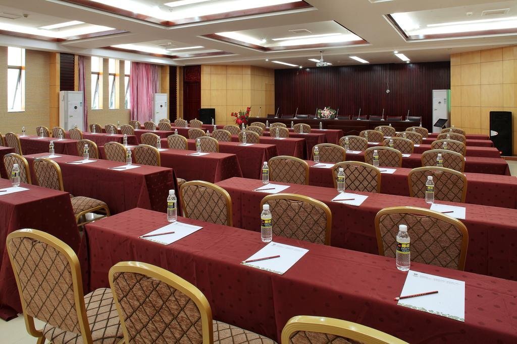 Lanyang: Danzhou Forest Inn
