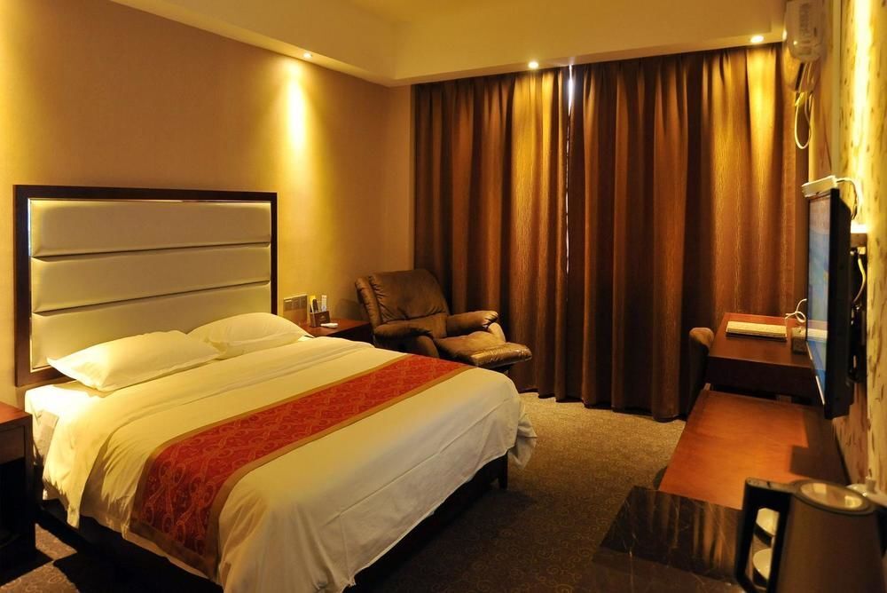Гуйлинь: Jinshuiwan International Hotel Guilin High Speed Railway North Station Branch