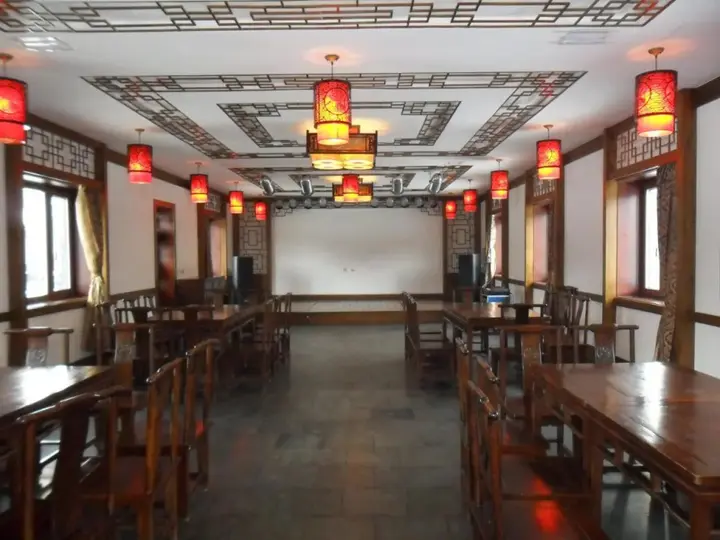 Харбин: Yabuli Guandong Film City Hotel