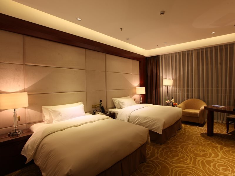 Инкоу: Hualian Hotel