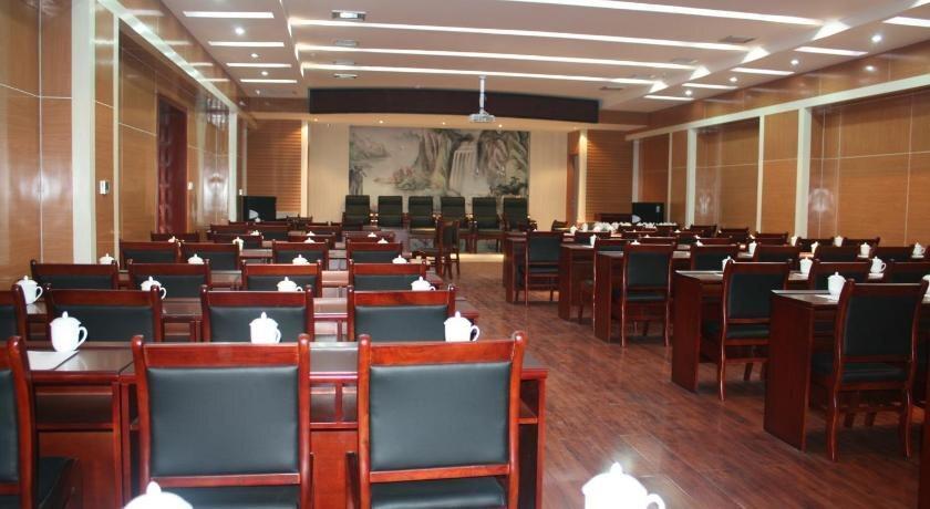 Вэйнань: Hua Xin International Hotel