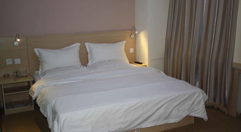 Хух-Хото: Wanlilu International Youth Hotel Hohhot Drum Tower
