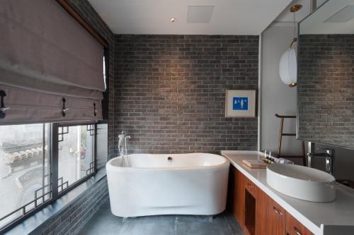 Хуаншань: Floral Hotel Huangshan Chenguangli