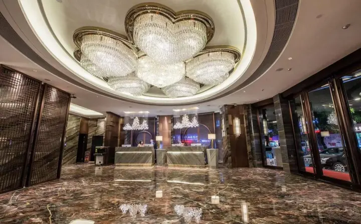 Гуанчжоу: Guangdong Geological Landscape Hotel