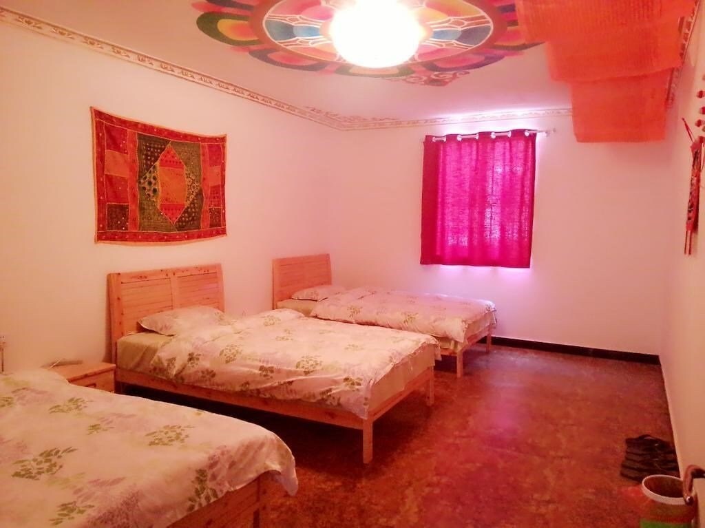 Цзючжайгоу: Ut-Pa-La Hostel