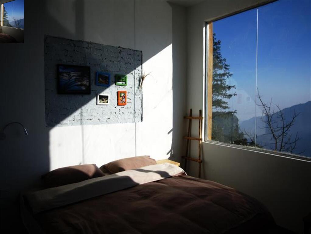Пугао Лаочжай: Cliff House