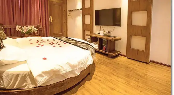 Lijiang Golden Sunshine Boutique Hotel — фото 4