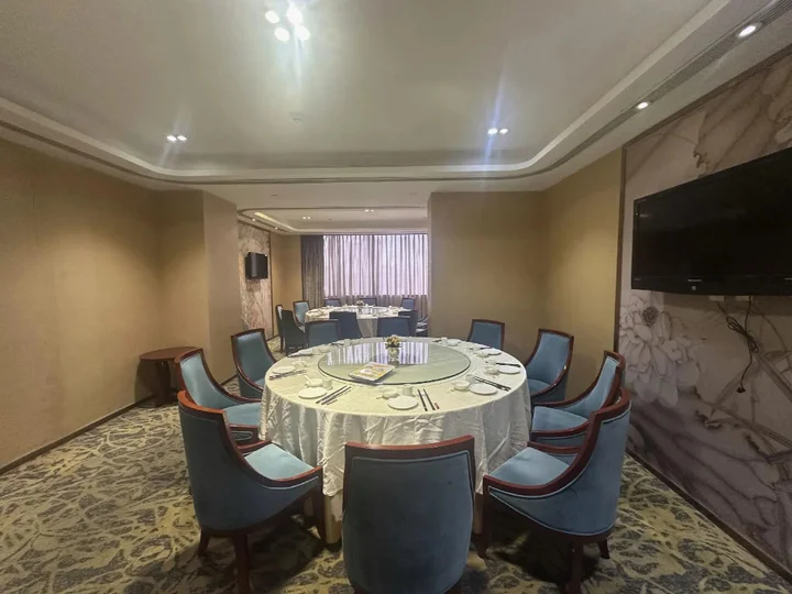 Джиангме: Celeste Palace International Hotel