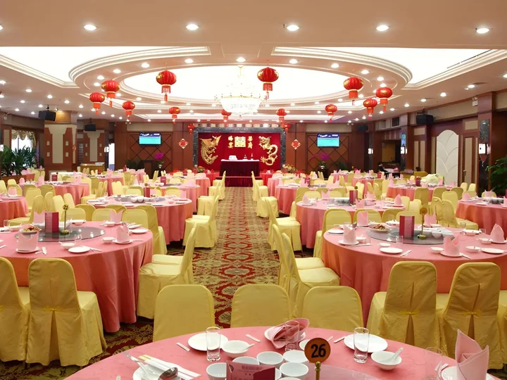 Джиангме: Celeste Palace International Hotel