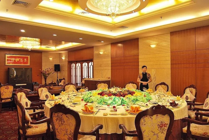Цзинань: Shandong Yizheng Hotel