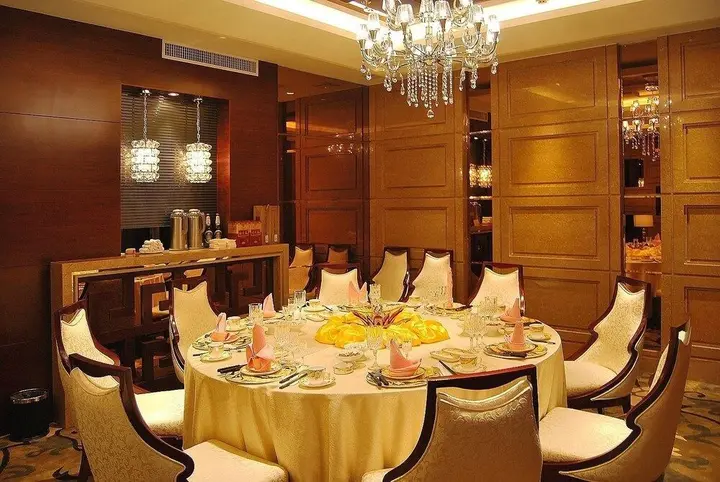 Цзинань: Shandong Yizheng Hotel
