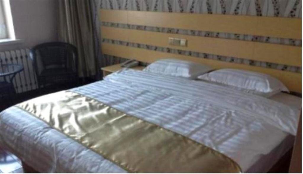 Хулун-Буир: Huxi Business Hotel