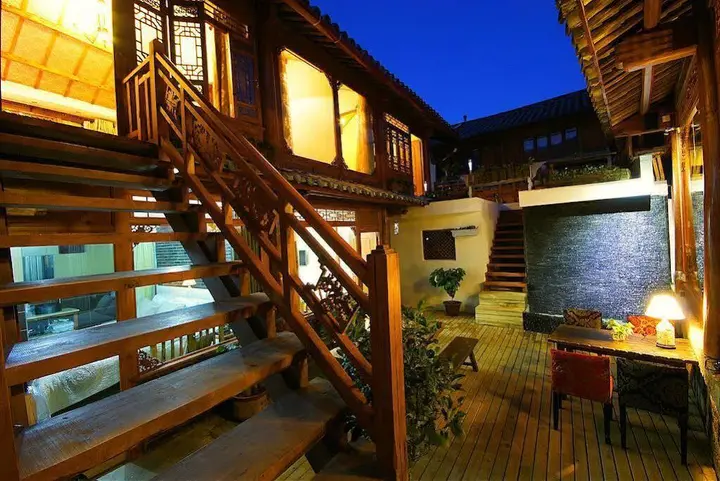 Лицзян: Ivys Family Inn